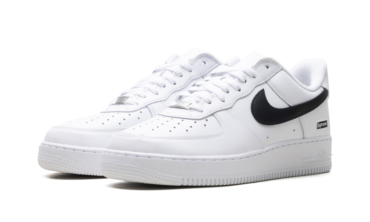 Nike Air Force 1 Low Supreme White Black